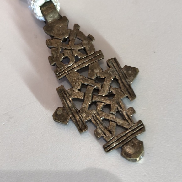 Metal cross - Picture 2 of 3